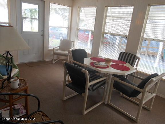 3rd image of 325 Avocado Dr