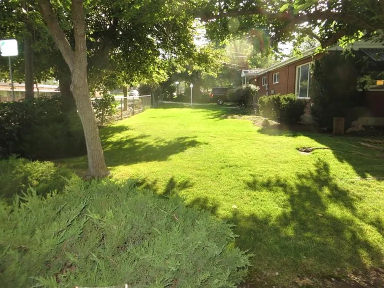 2010 E Evergreen St S — Photo 19