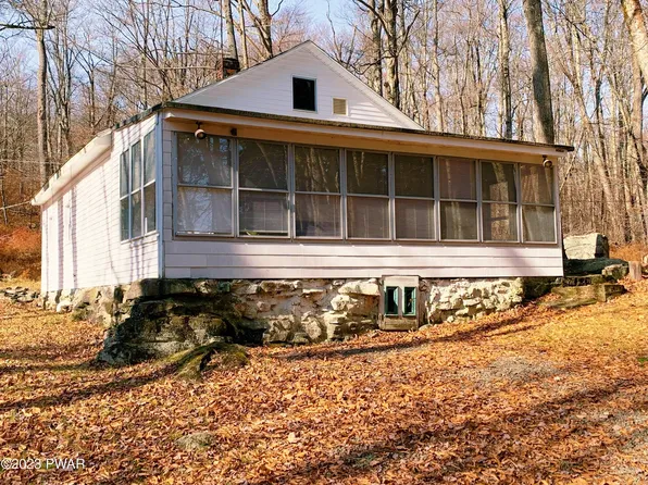 193 Park Ave, Greentown, PA 18426