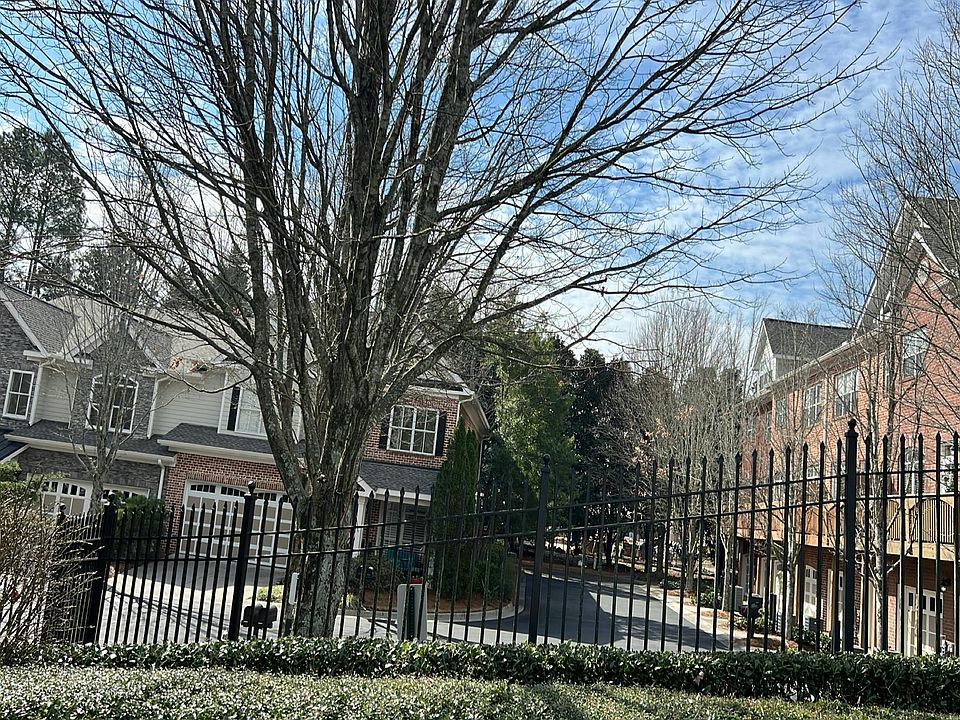 2nd image of 1132 Glenridge Pl