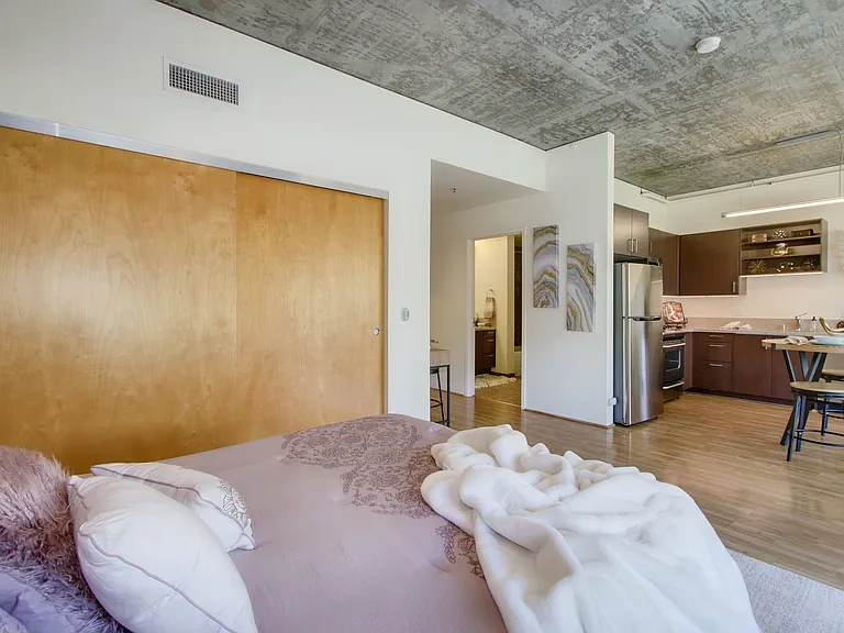 1818 L St #515 — Photo 27