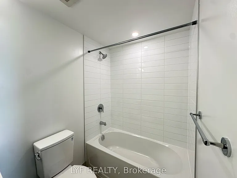 4010 Eglinton Ave W #1209 — Photo 13