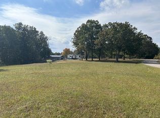 105 Lyell Rd, Hohenwald, TN 38462