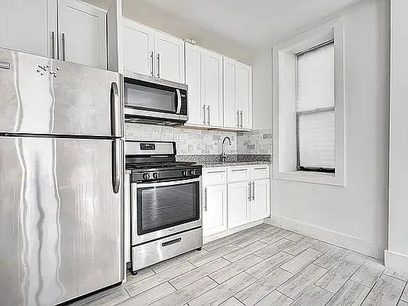 2nd image of 61 Ellwood St APT C