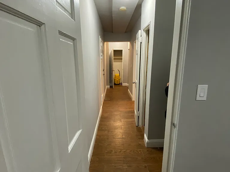 E Henry St — Photo 9