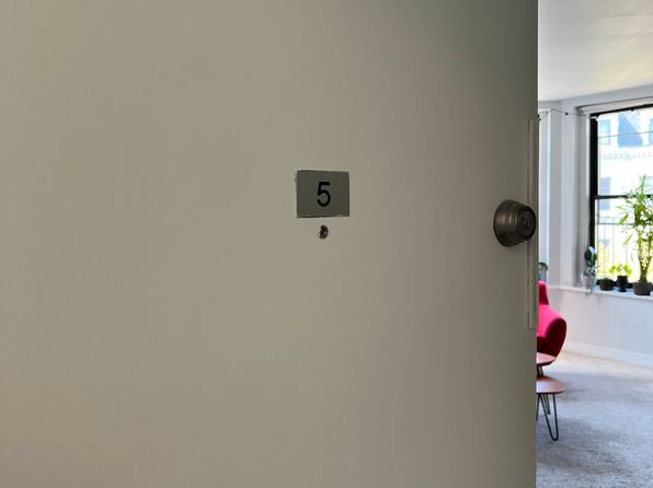 548 Columbus Ave APT 5