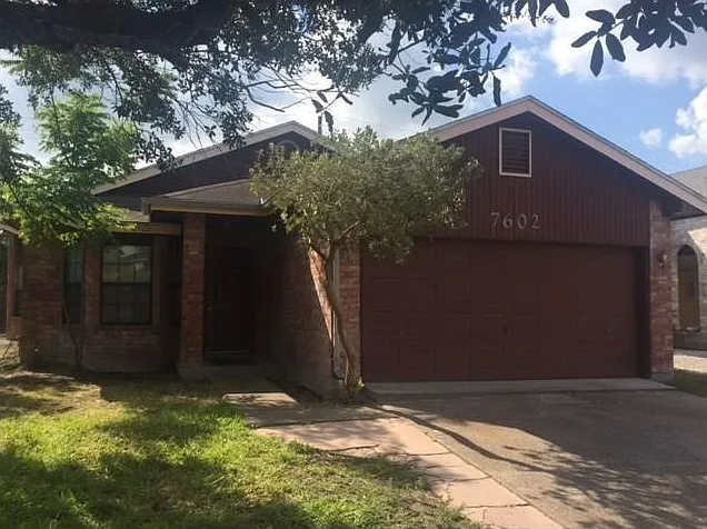 7602 Clearbrook Dr