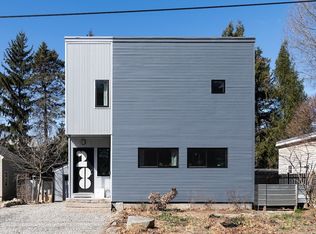 28 Conant St, Concord, MA 01742