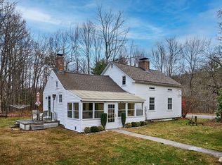 142 Bray Rd, Shelburne Falls, MA 01370