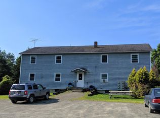 5 Hitching Post Ln, Abbot, ME 04406