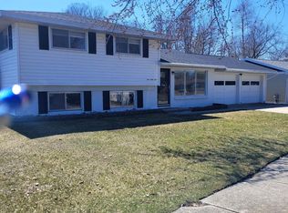 145 Ottawa Dr, Oscoda, MI