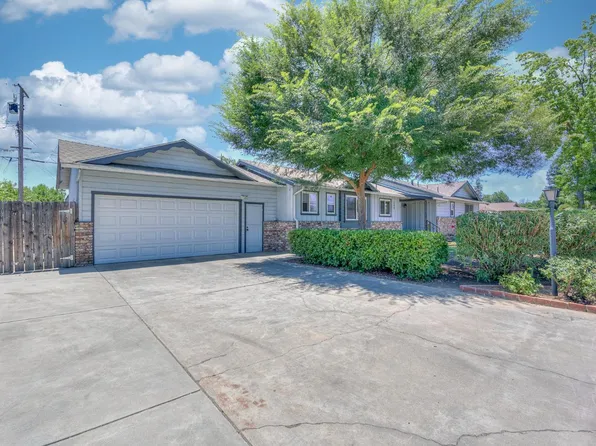 363 W Barstow Ave, Fresno, CA 93704