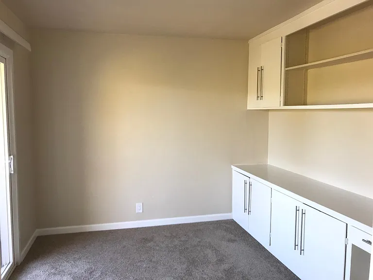 815 E 4th Ave #5 — Photo 9