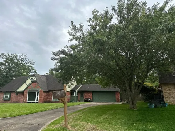 807 Oak Leaf St, La Porte, TX 77571