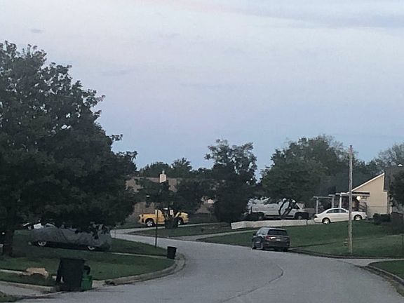 4th image of 1007 Sandstone Dr