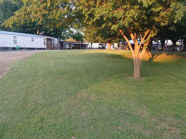 421897 E 1162nd Rd, Eufaula, OK 74432