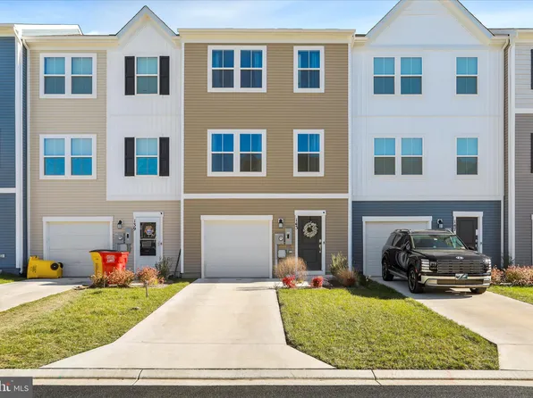 143 Cooperage Rd, Inwood, WV 25428