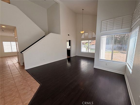 4th image of 1285 Rosemary Cir