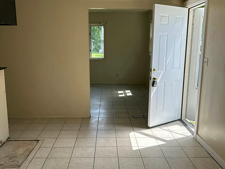 4069 Prescott Ave — Photo 16