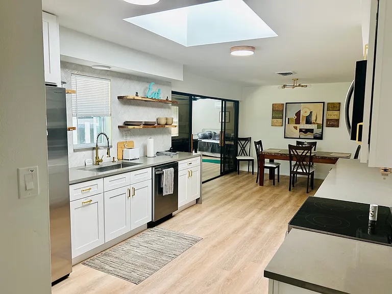110 Ciboa Ave — Photo 10