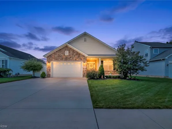9006 Shady Elm Ln, Olmsted Township, OH 44138