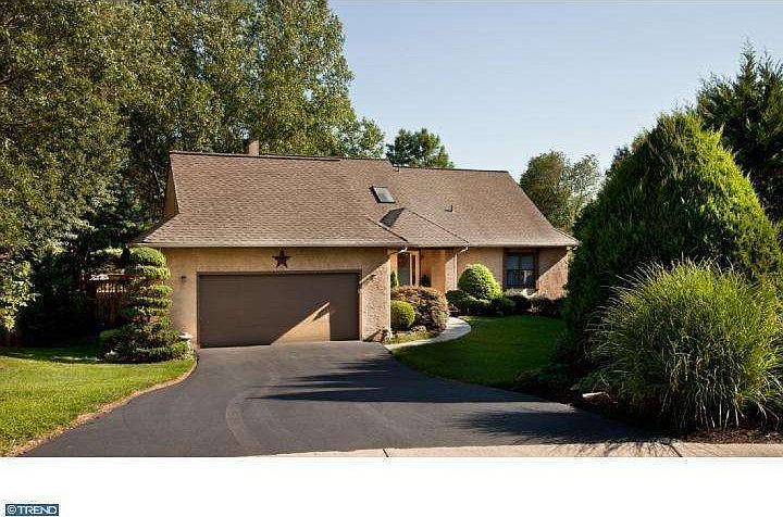 For Sale: 9 Edinburgh Ct, Newark, DE 19711