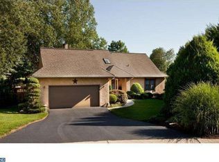 9 Edinburgh Ct, Newark, DE 19711