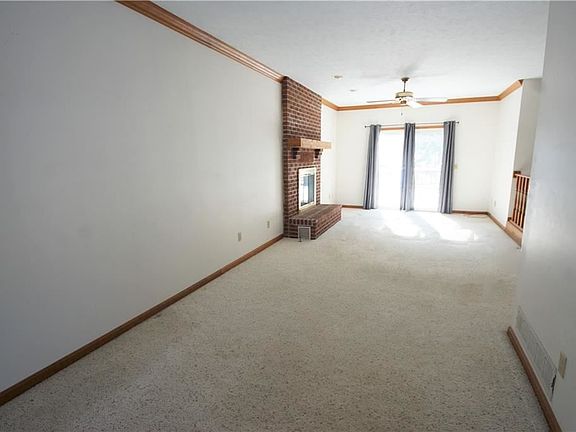 5th image of 10397 Hanford Ln