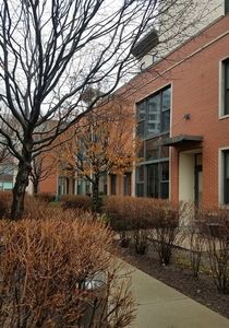 962 N Crosby St, Chicago, IL, 60610