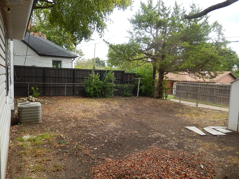 2710 Mount View Dr — Photo 19