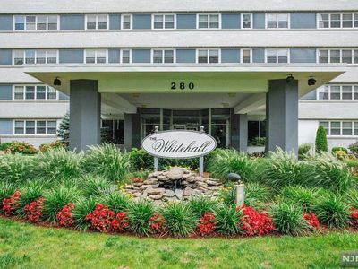 280 Prospect Ave APT 8D, Hackensack, NJ, 07601