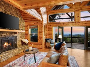 757 Double Knob Rd, Ellijay, GA 30540