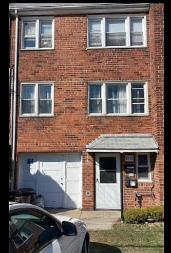 1st image of 8352 265th St Unit 1