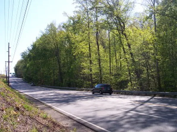 3AC Memorial Dr, Danville, VA 24541