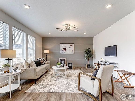2nd image of 14730 Dahlia Way