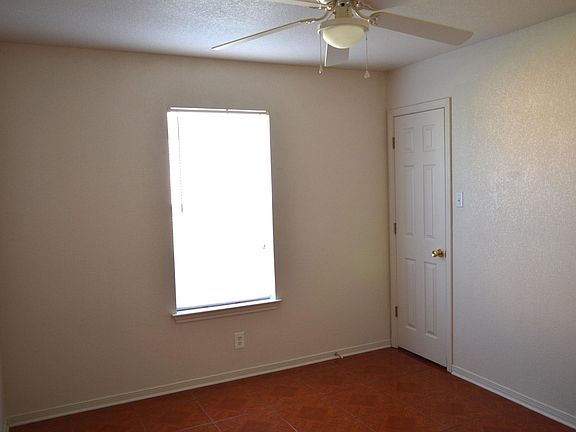5th image of 4316 Acorn Creek Trl