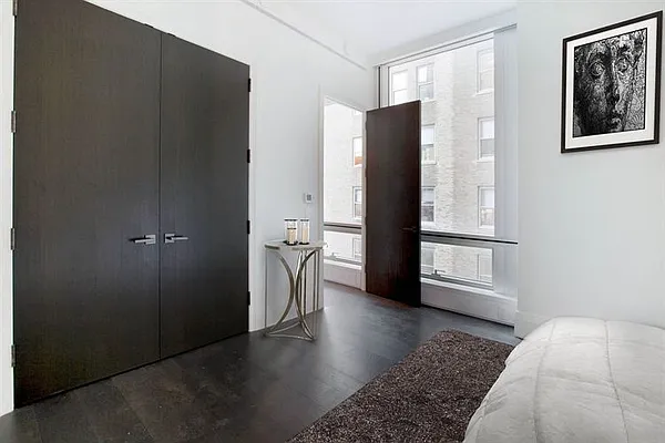 Sold by LG Fairmont Group | media 18