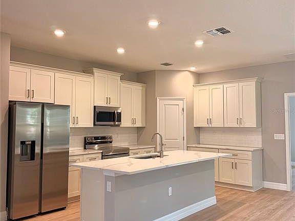 3rd image of 5226 E Prentice Ln