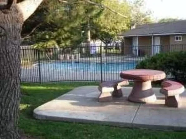 240 W Lincoln Ave, Escondido, CA