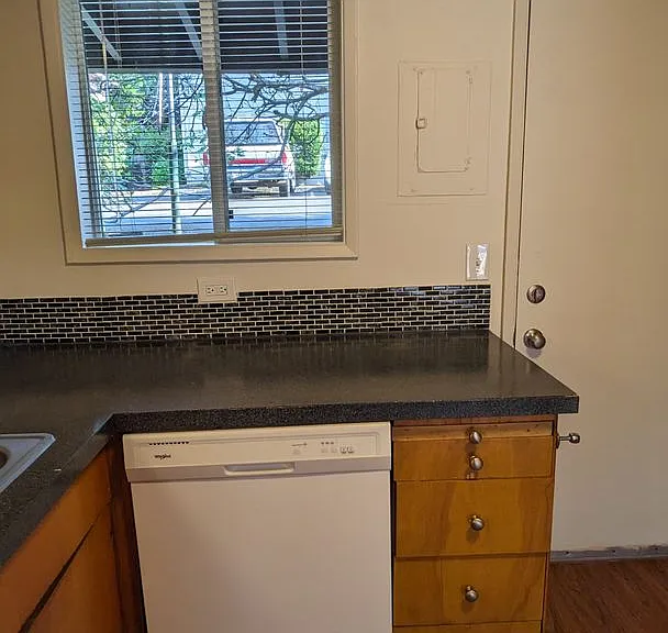 West Slope Apartments — Photo 95