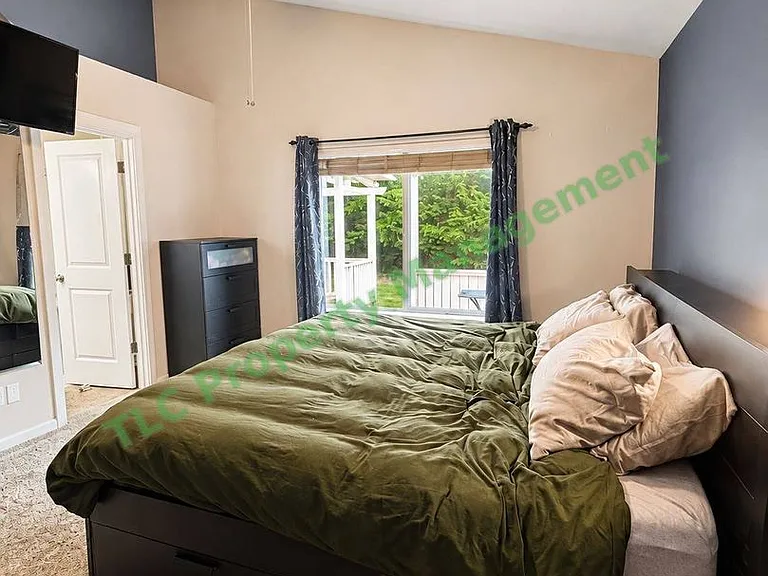 942 Salamander Rd SE — Photo 11