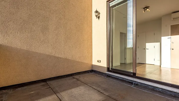 Rented by Nooklyn NYC LLC | media 53