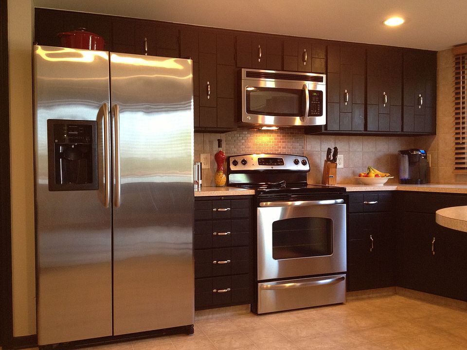 1st image of 2540 S 153rd Cir