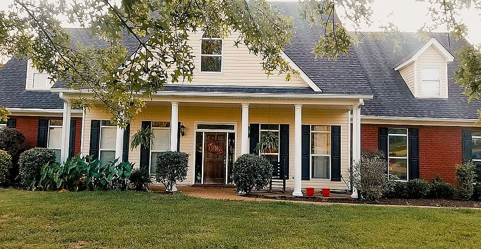 1st image of 4111 Chamberlin Oaks Dr
