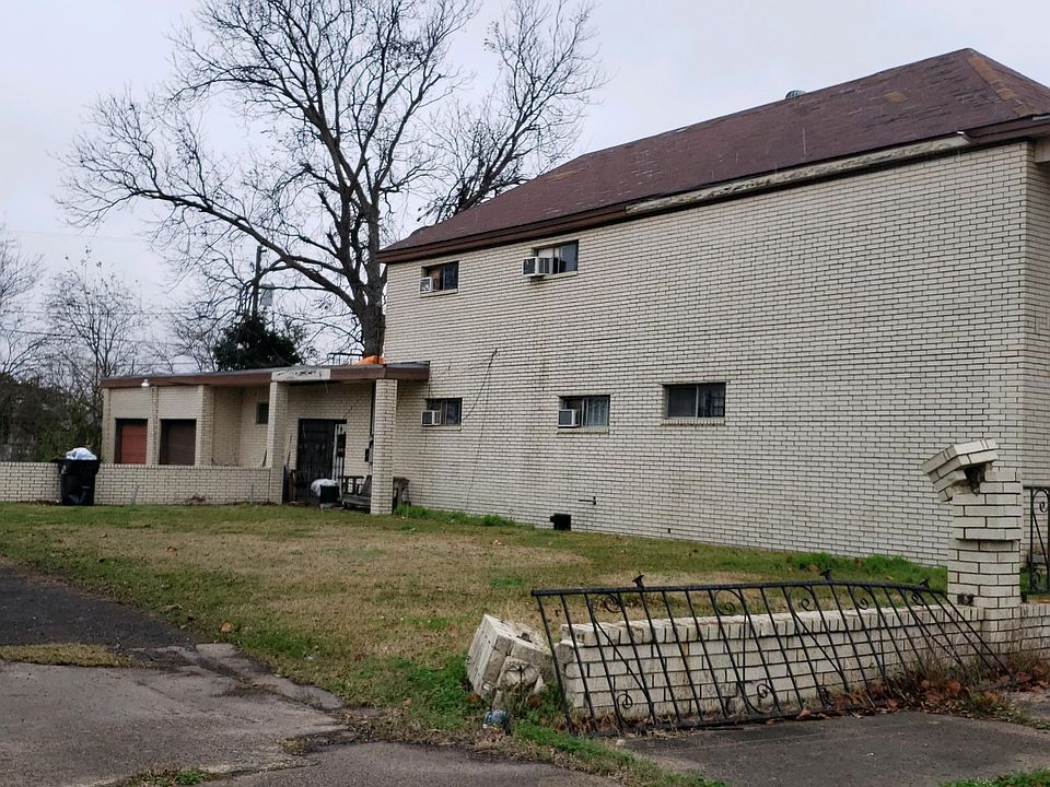 2nd image of 219 6th St