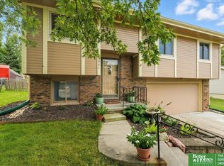 13941 Greenfield Rd, Omaha, NE 68138