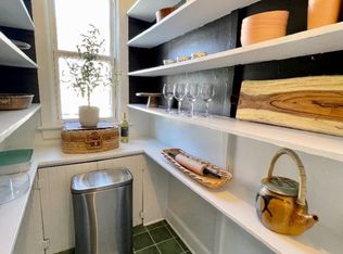 1625 E Webster Pl #A, Milwaukee, WI 53211