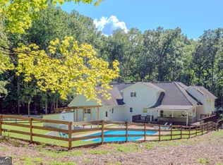 360 Darren Dr, Fayetteville, GA 30215