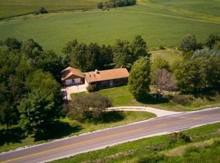 2677 Dillon Rd, Marshalltown, IA 50158