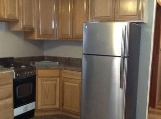 271 Latham Rd, Mineola, NY 11501